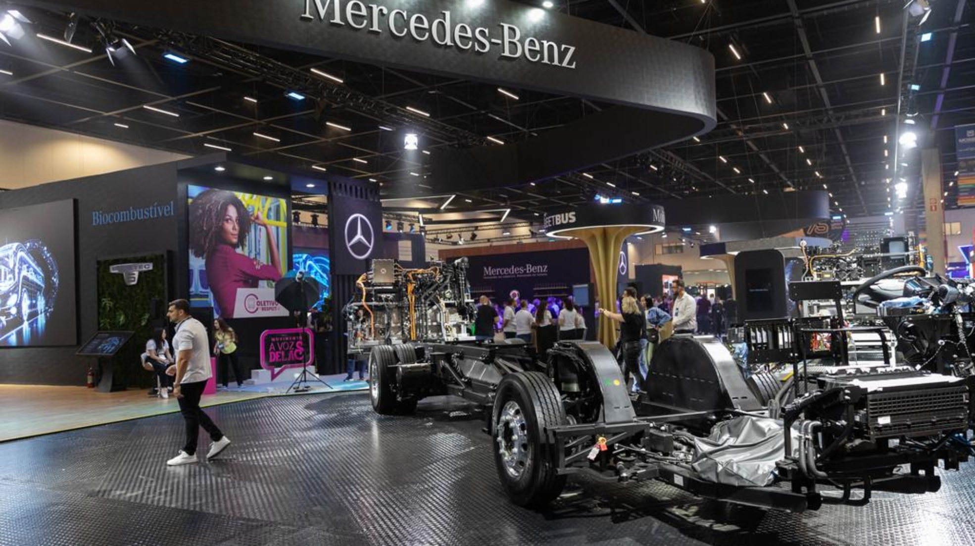 466649_1206684_mercedes_benz_img_7733_web_